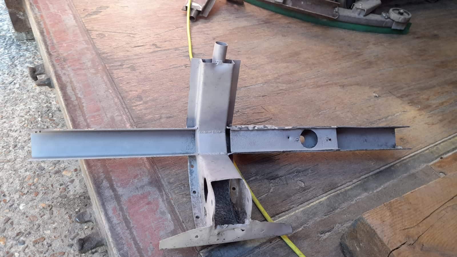 Aston Martin DB 2 4 Sandblasting internal bonnet frame 2 1