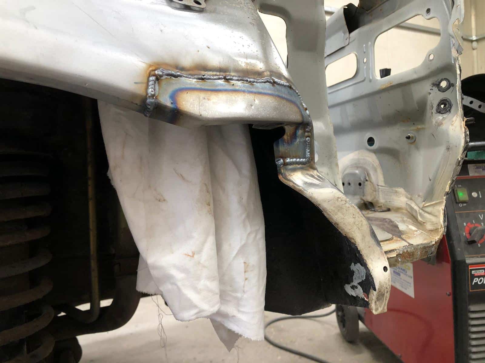 Honda Integra Type R 1998 welding 14 1