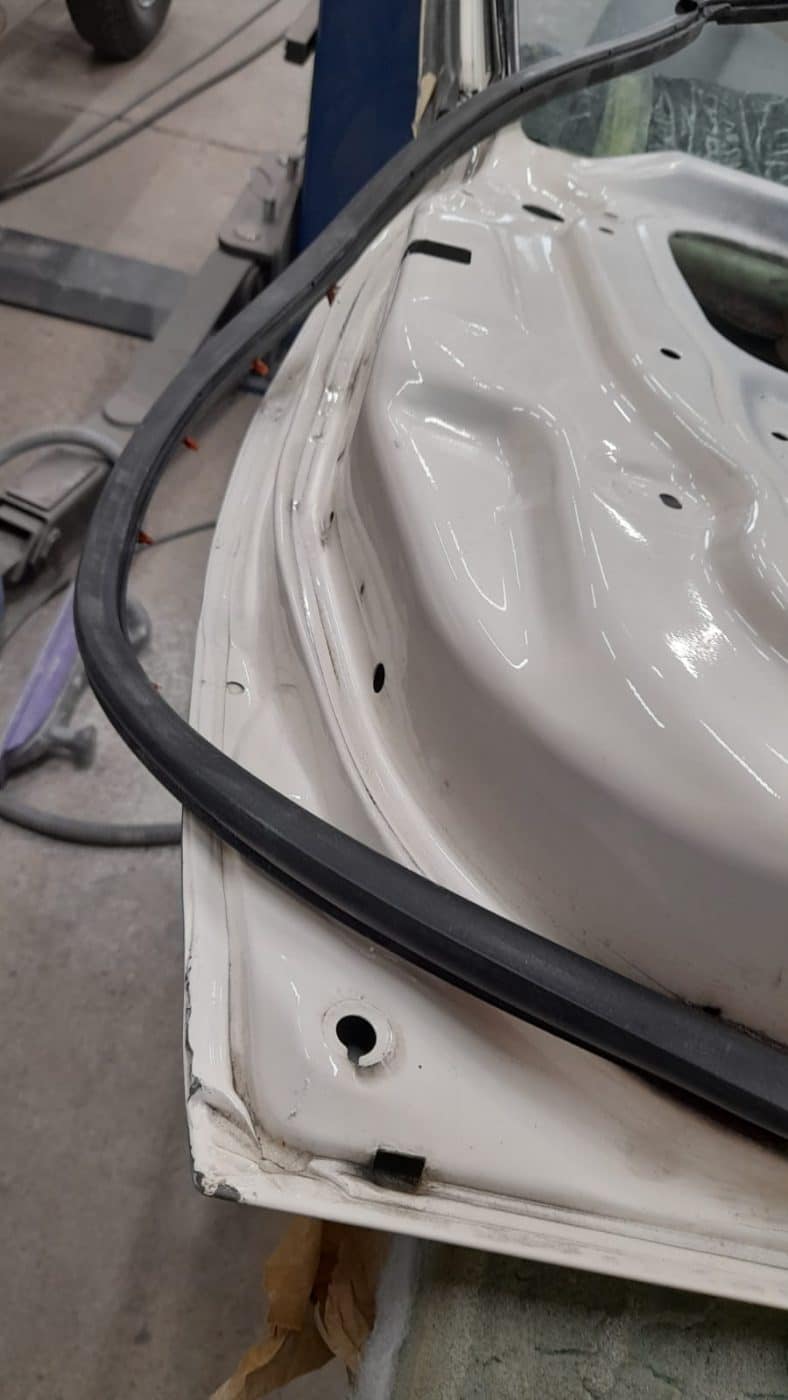 Honda Integra filling sanding and cleaning 5 1
