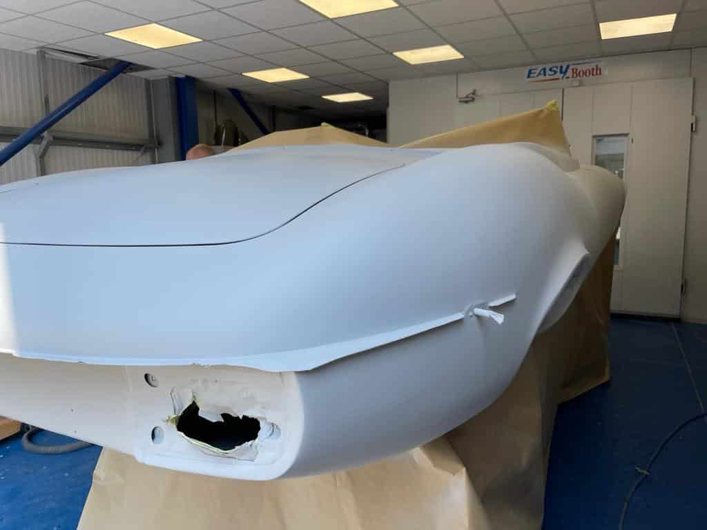 Jaguar E Type in primer 4 1