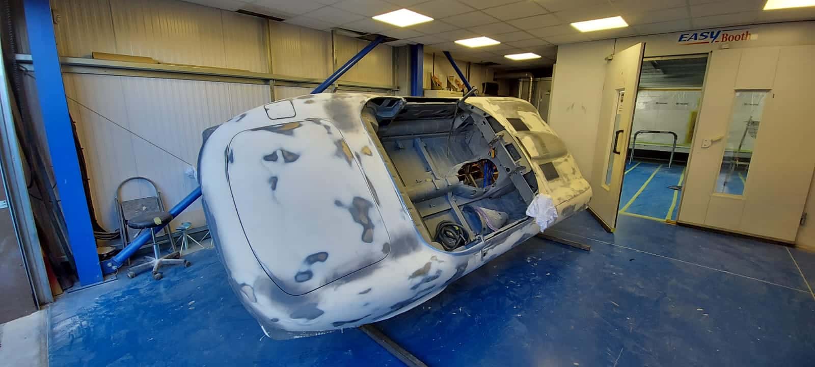 Jaguar E Type shaping up the body 3 1