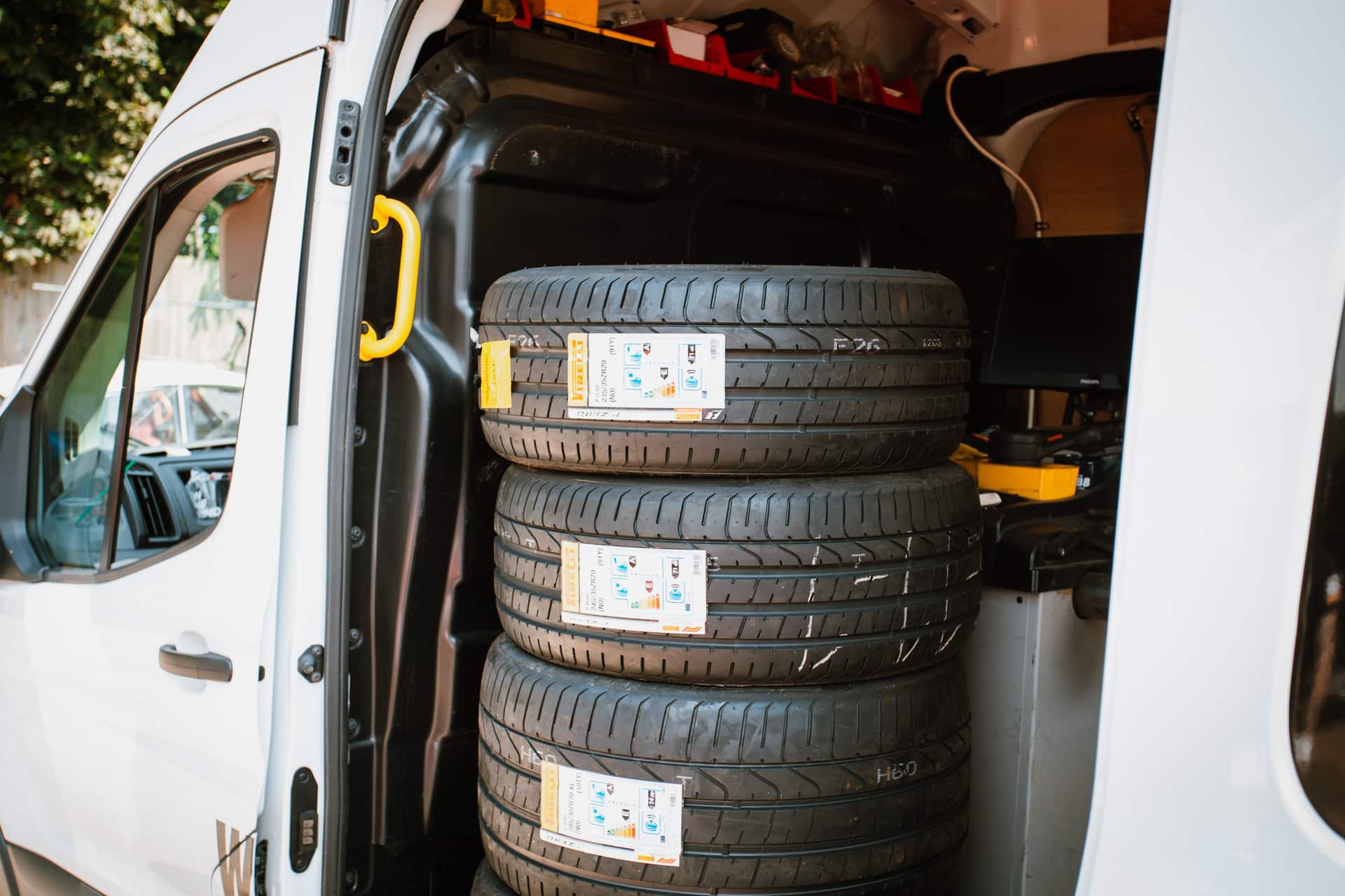 Mark Hodder Porche 911 Tyre Assist 5 1