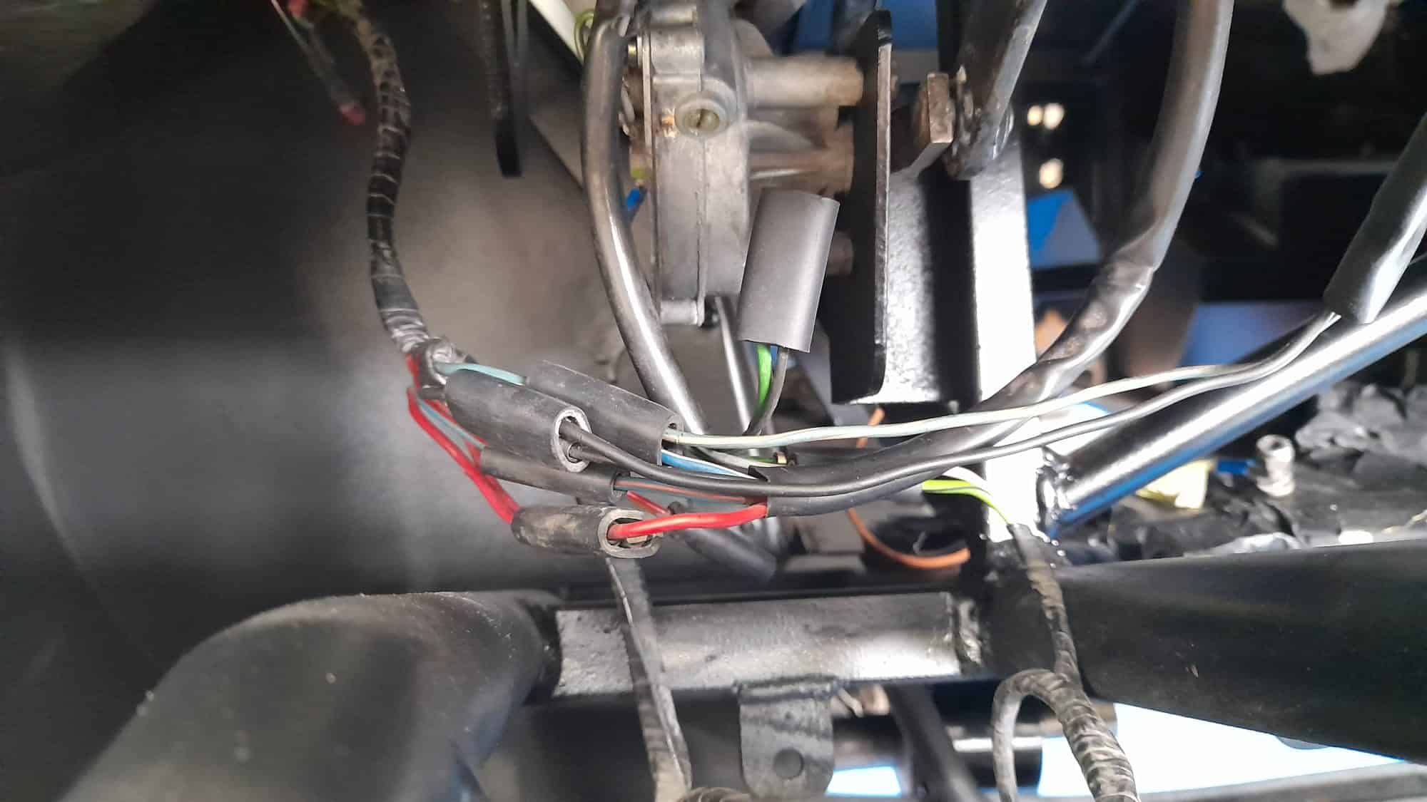 Arrow Ferrari Daytona Headlamp Grill Wiring and Modifying 18 1