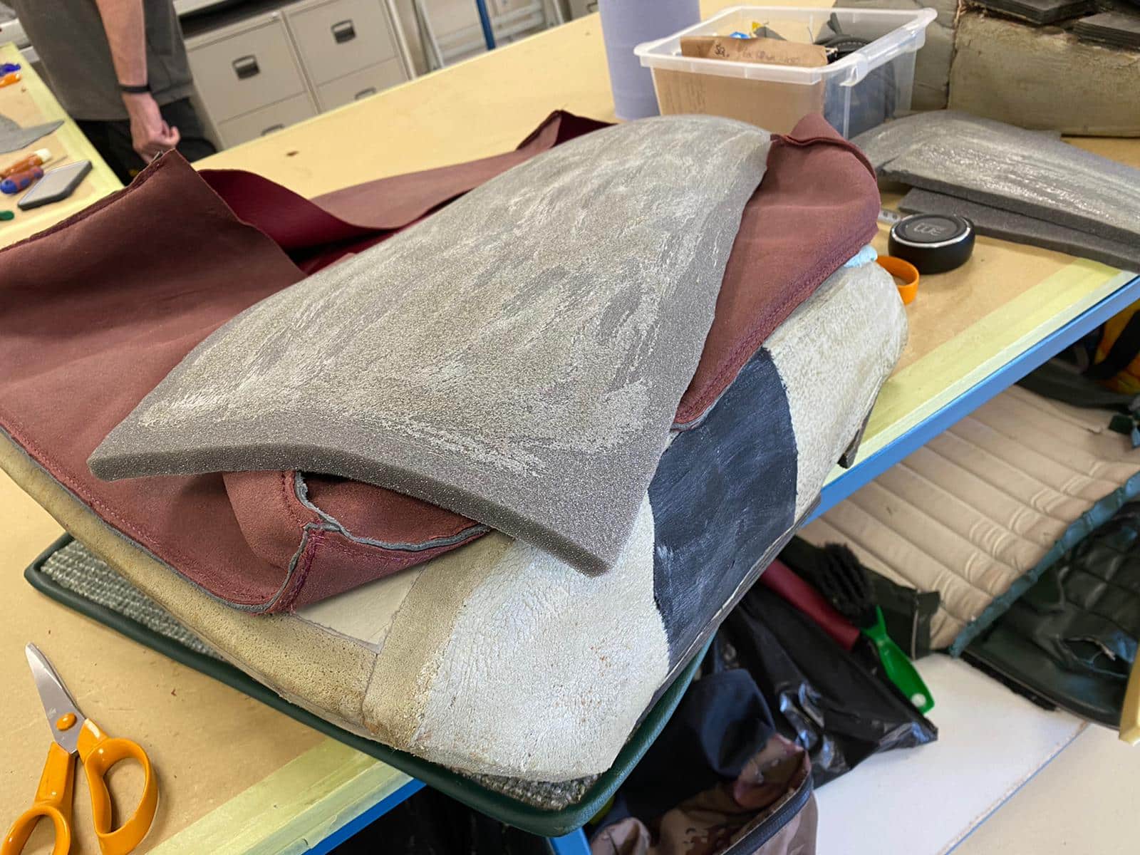 Aston Martin DB2 4 base seat fitting beginning 23 1