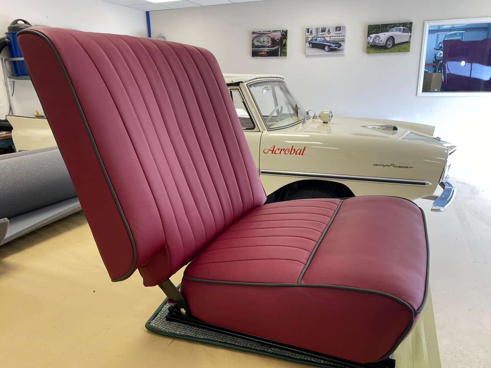 Aston Martin DB2 4 base seat fitting beginning 39 1