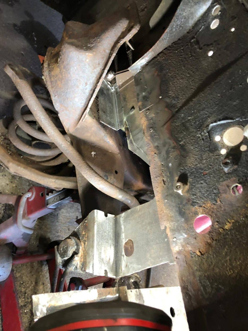 Daimler Double Six corrosion repair work continues 20 1