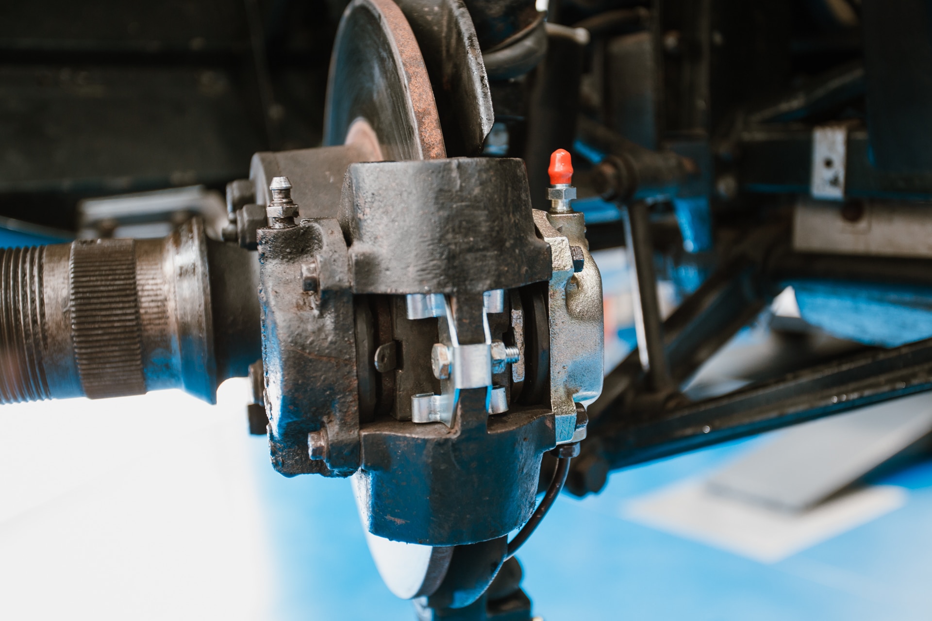 Green Jaguar E Type MOT failure fixes front brake piston and rear brakes 5 3 1