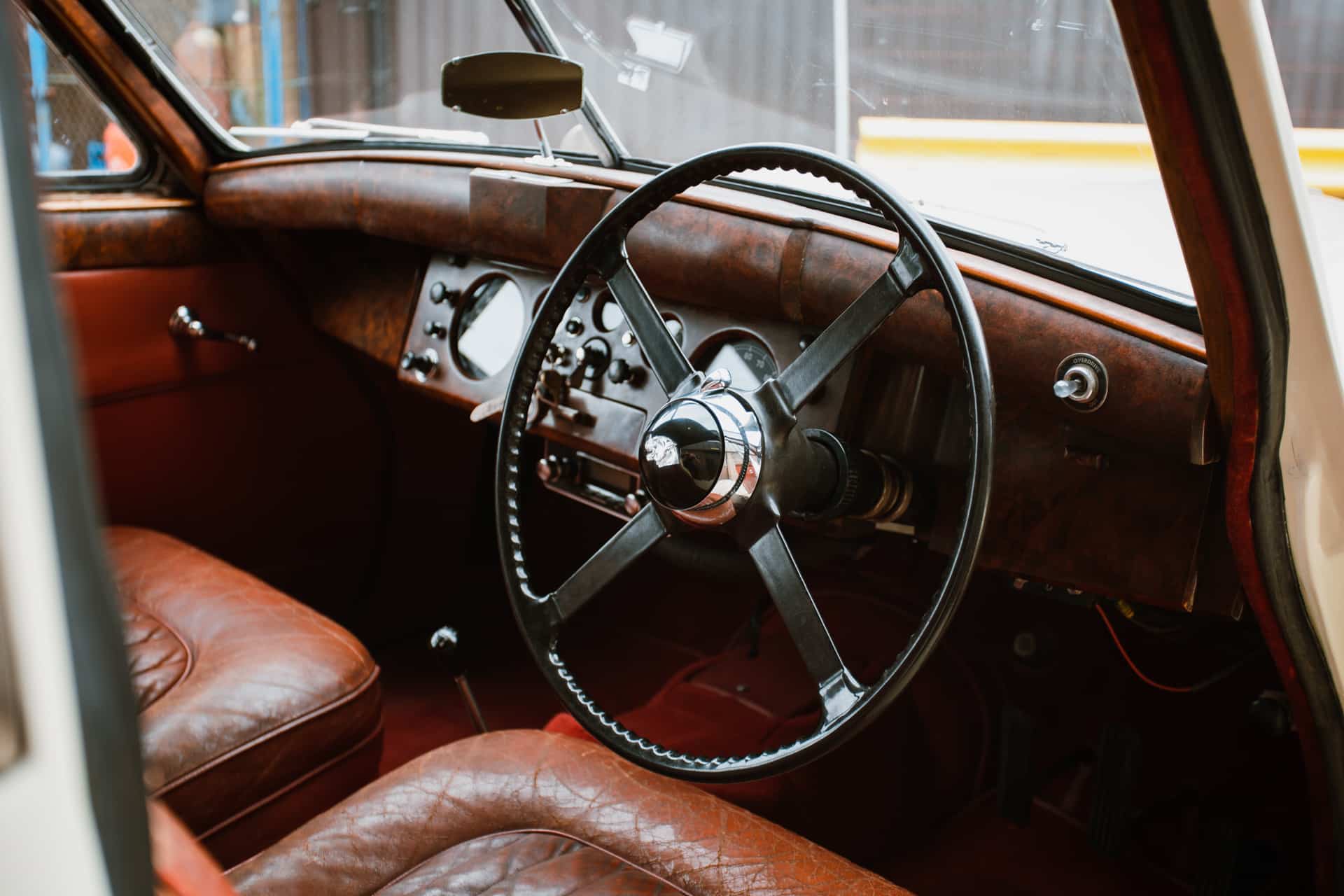 Jaguar MK 7 leaving 13 1