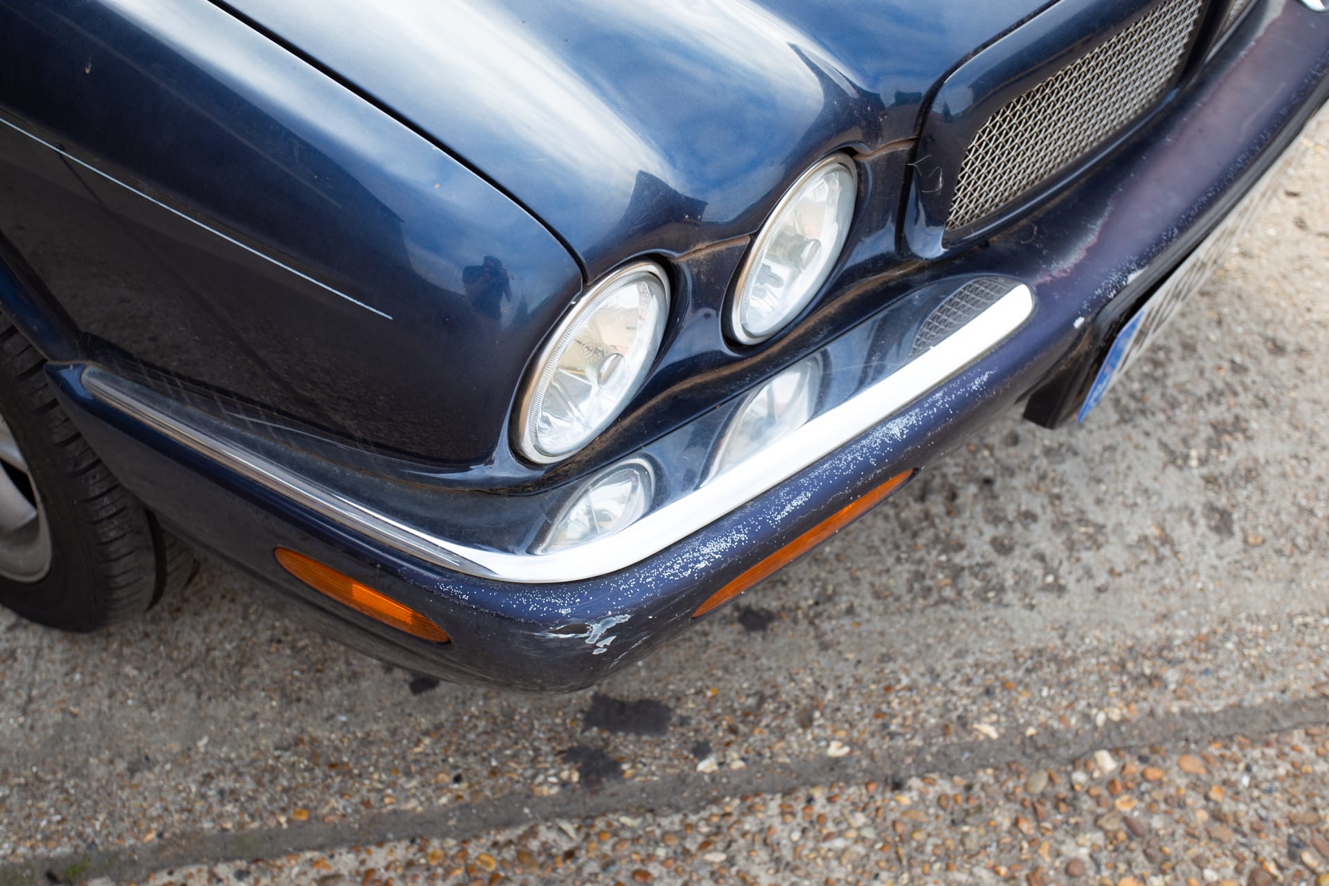 Jaguar XJR Arrives for MOT prep and detial 04 1