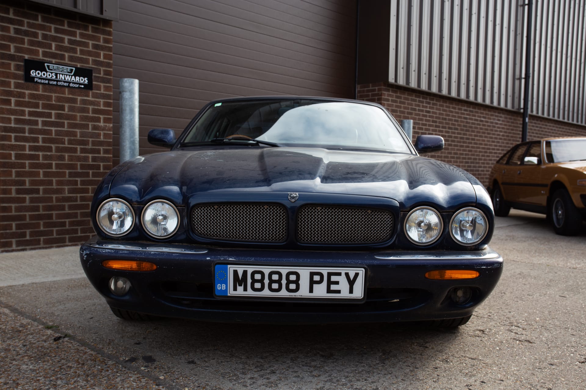 Jaguar XJR Arrives for MOT prep and detial 05 1