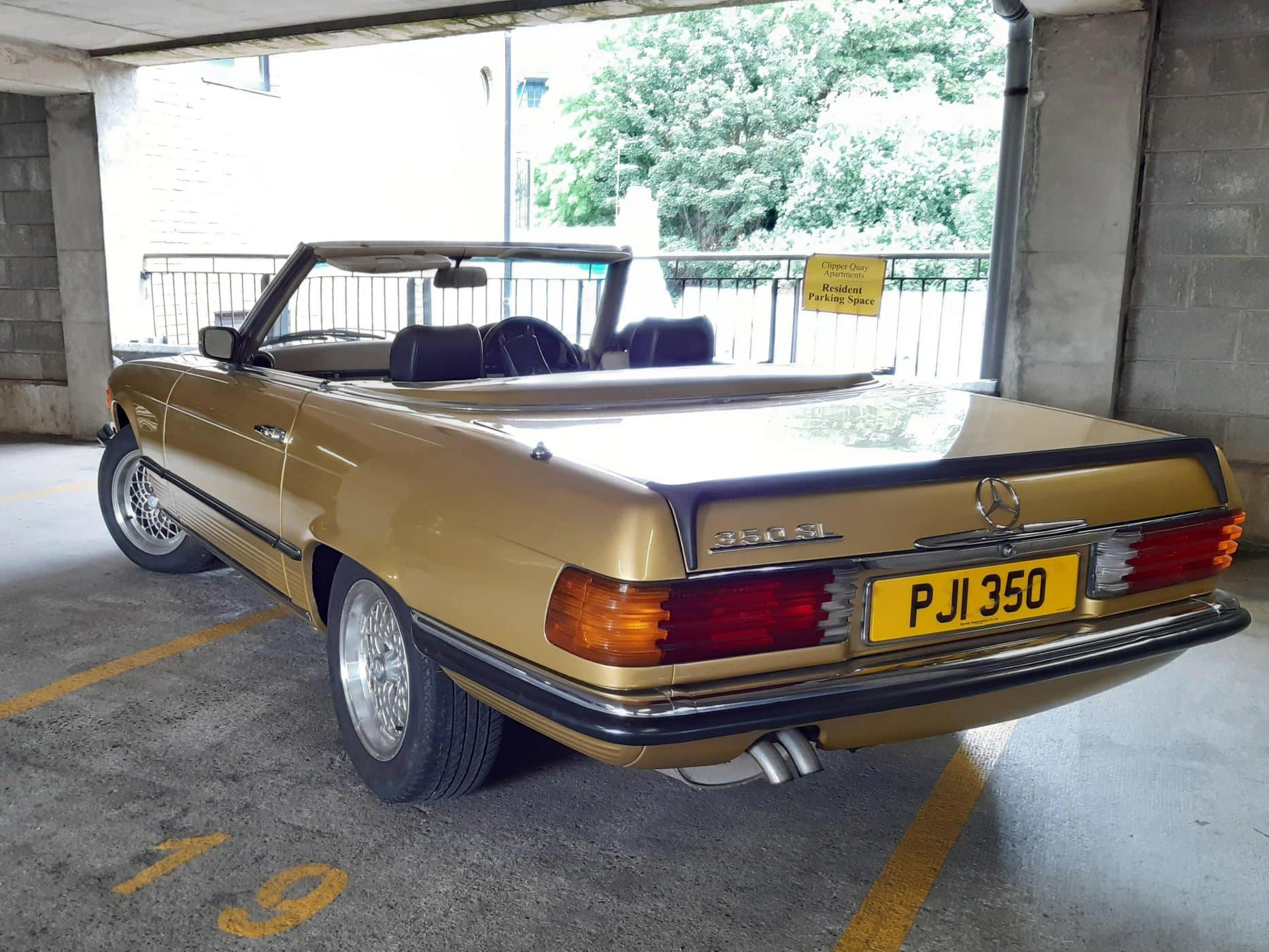 Mercedes R107 350 SL Auto 4