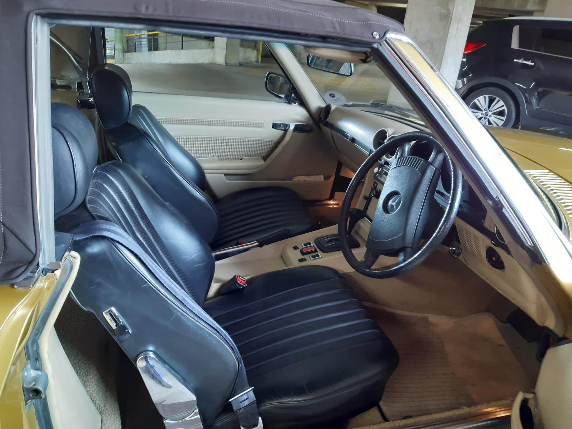Mercedes R107 350 SL Auto 6
