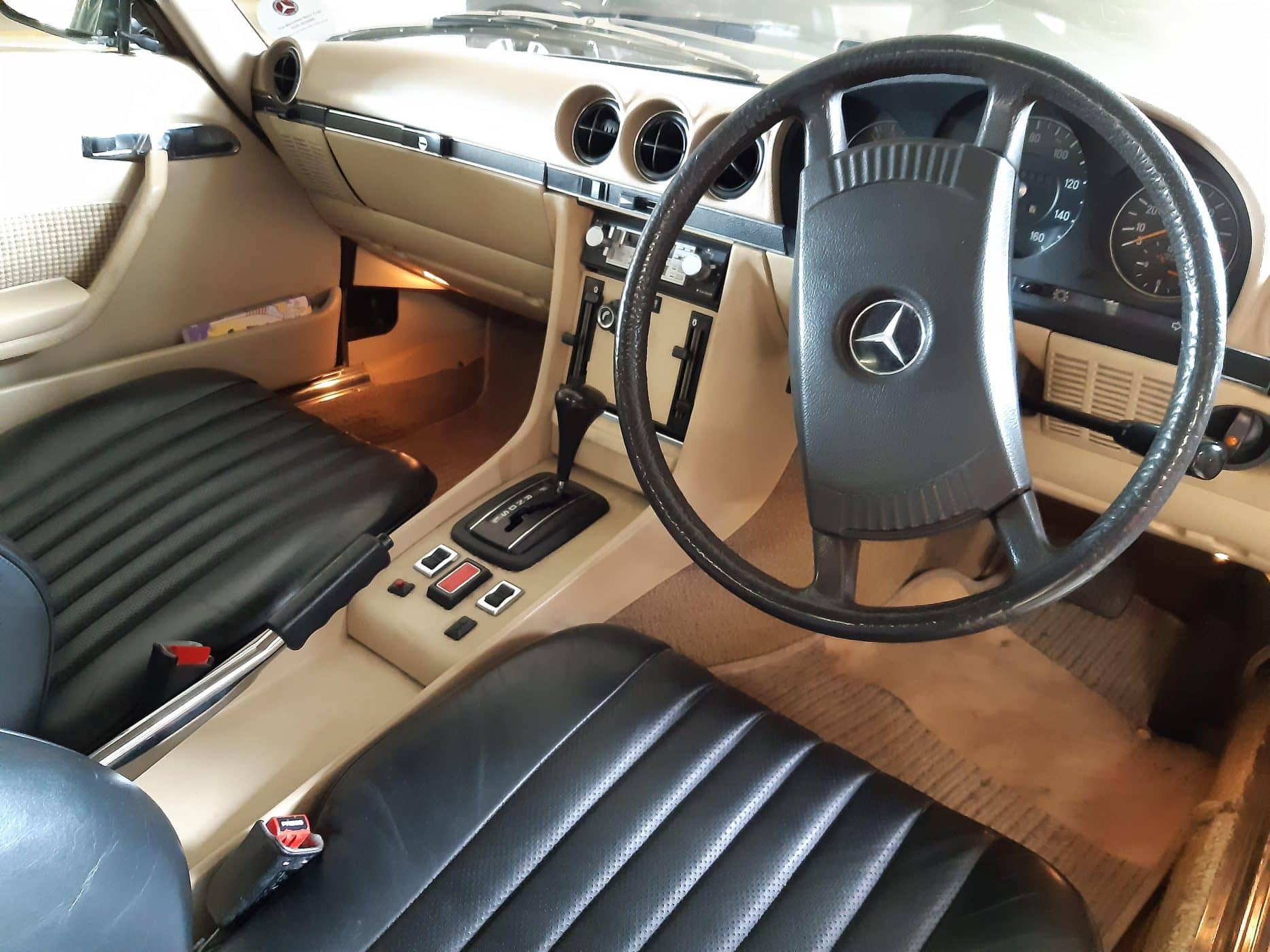 Mercedes R107 350 SL Auto 7