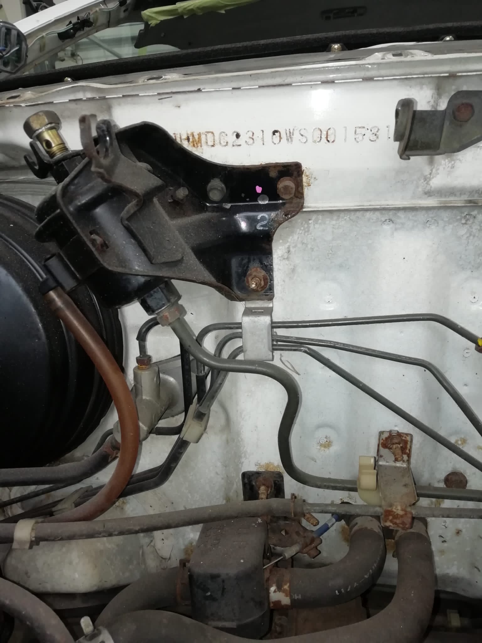 010921 1998 Honda Integra Engine Out Preparing Engine Bay 1