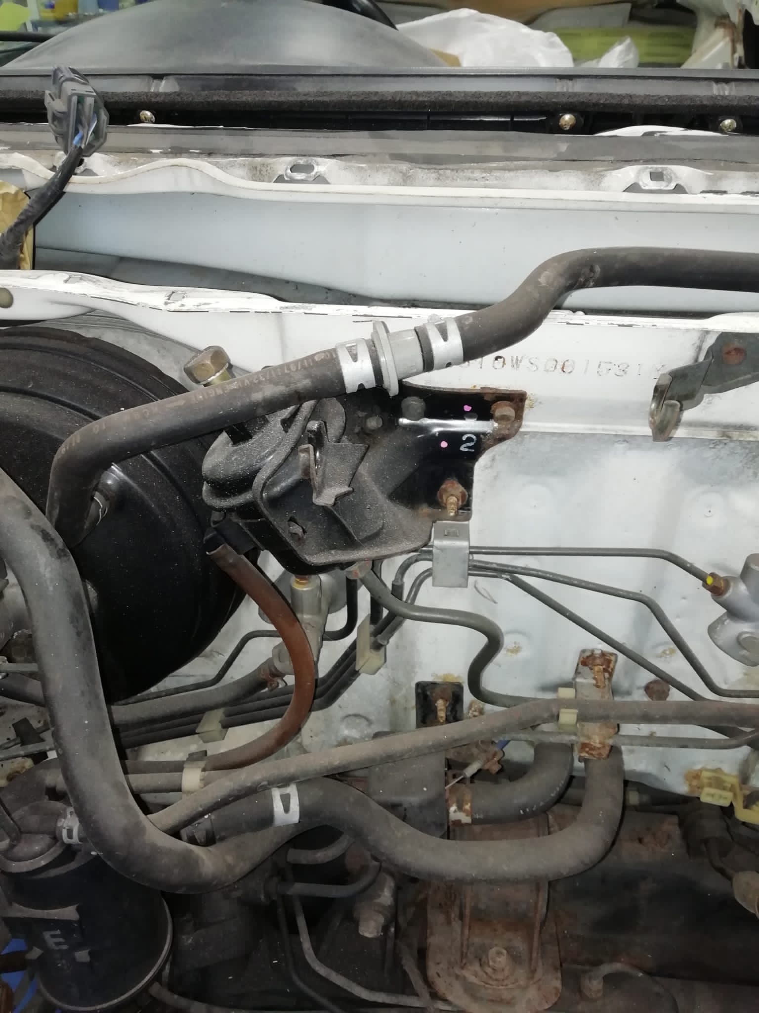 010921 1998 Honda Integra Engine Out Preparing Engine Bay 7 1