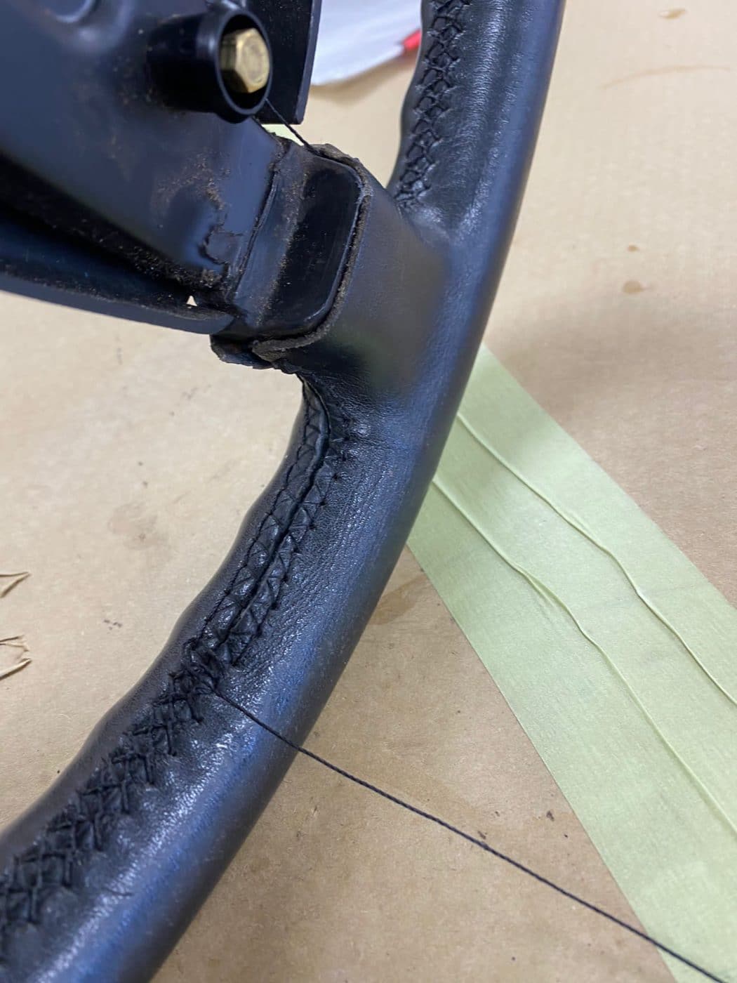010921 Porsche 911SC Steering Wheel Re covering 17 1