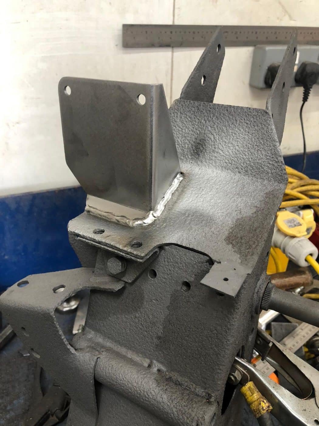030921 Riler RMD front subframe and chassis repairs 43 1