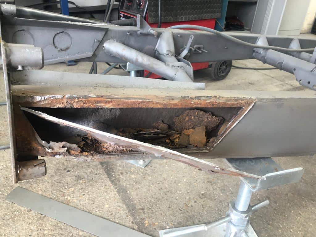 030921 Riley RMB Chassis corrosion 5 1