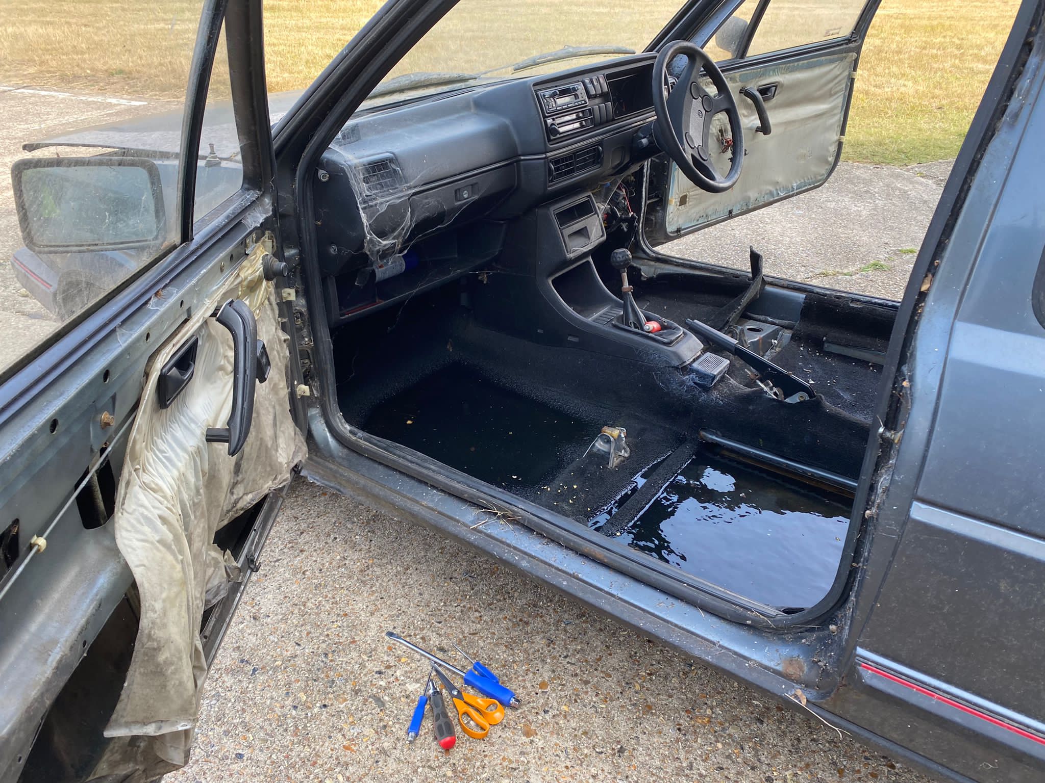 040921 1983 Volkswagen Golf GTI Interior Strip Out 25 1