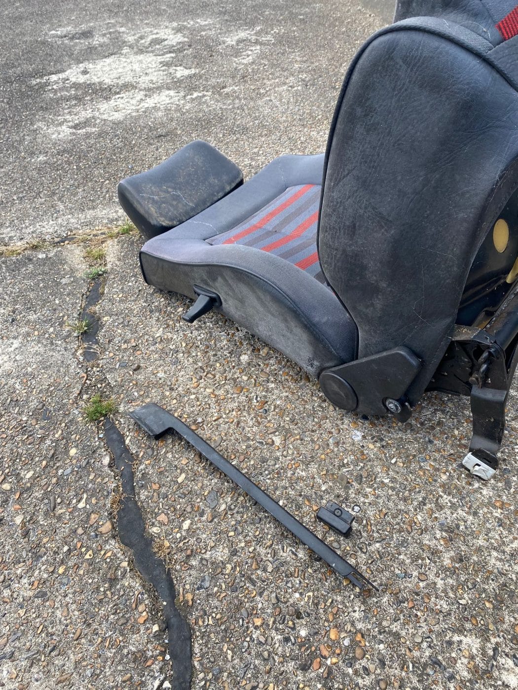 040921 1983 Volkswagen Golf GTI Interior Strip Out 63 1