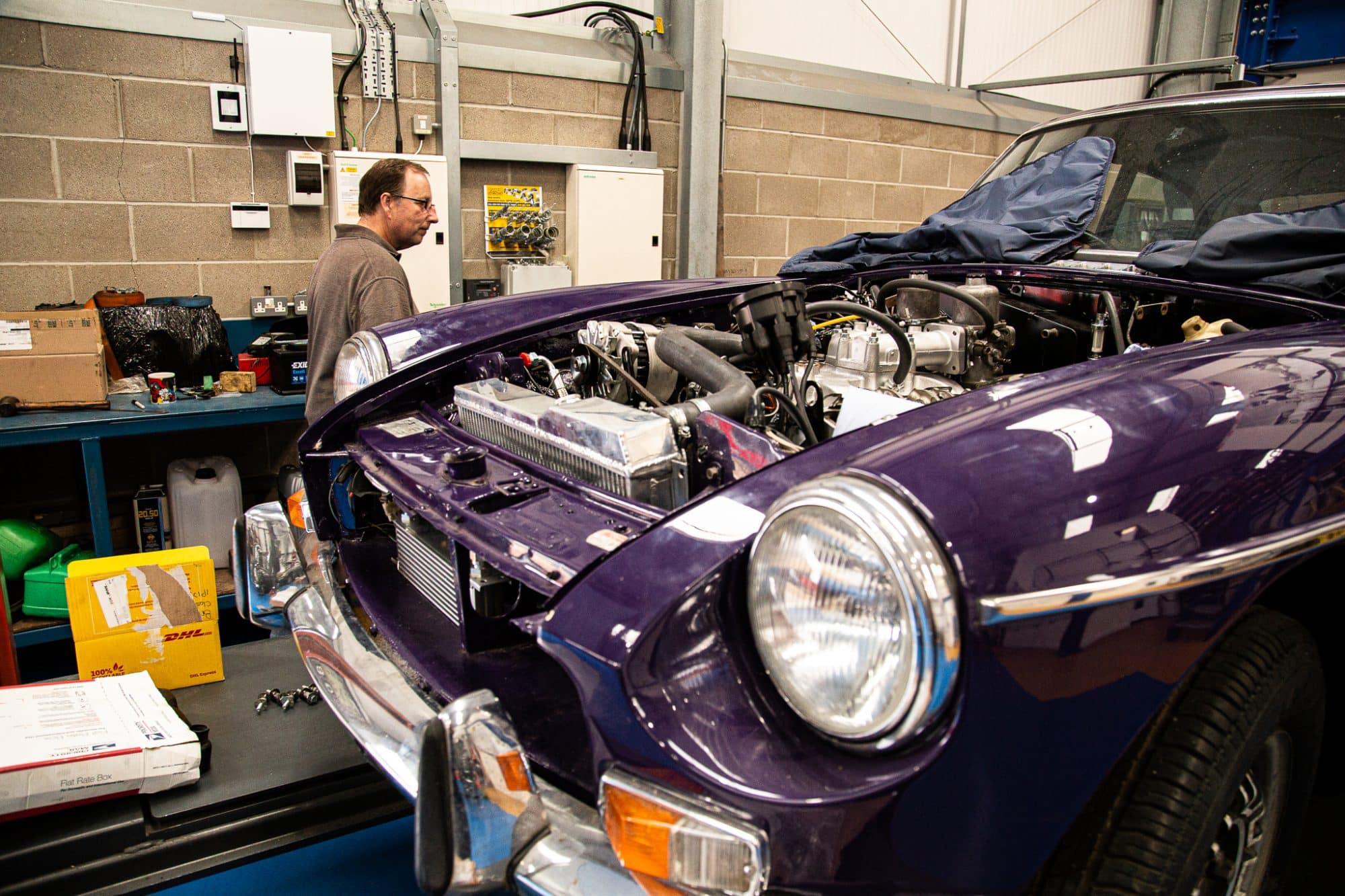 10092021 MG B GT V8 Purple Rad Move 7 1 1