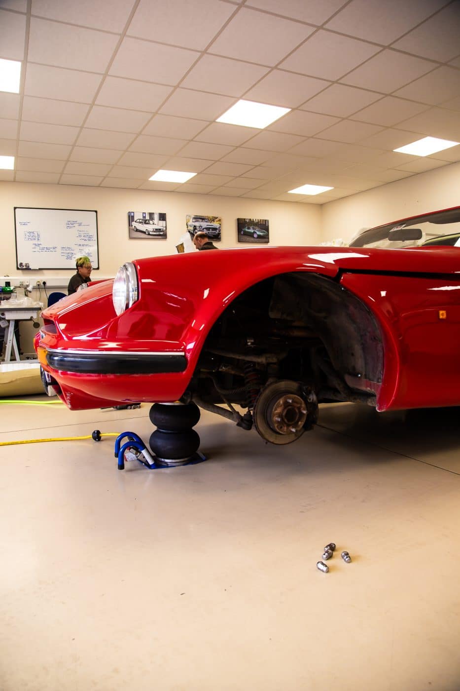 1092021 TVR Series II Tyre Change 2 1