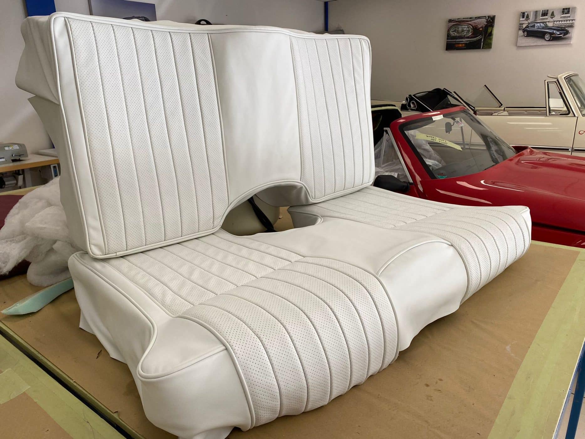 130921 Jensen 541R Interior Kath22 1