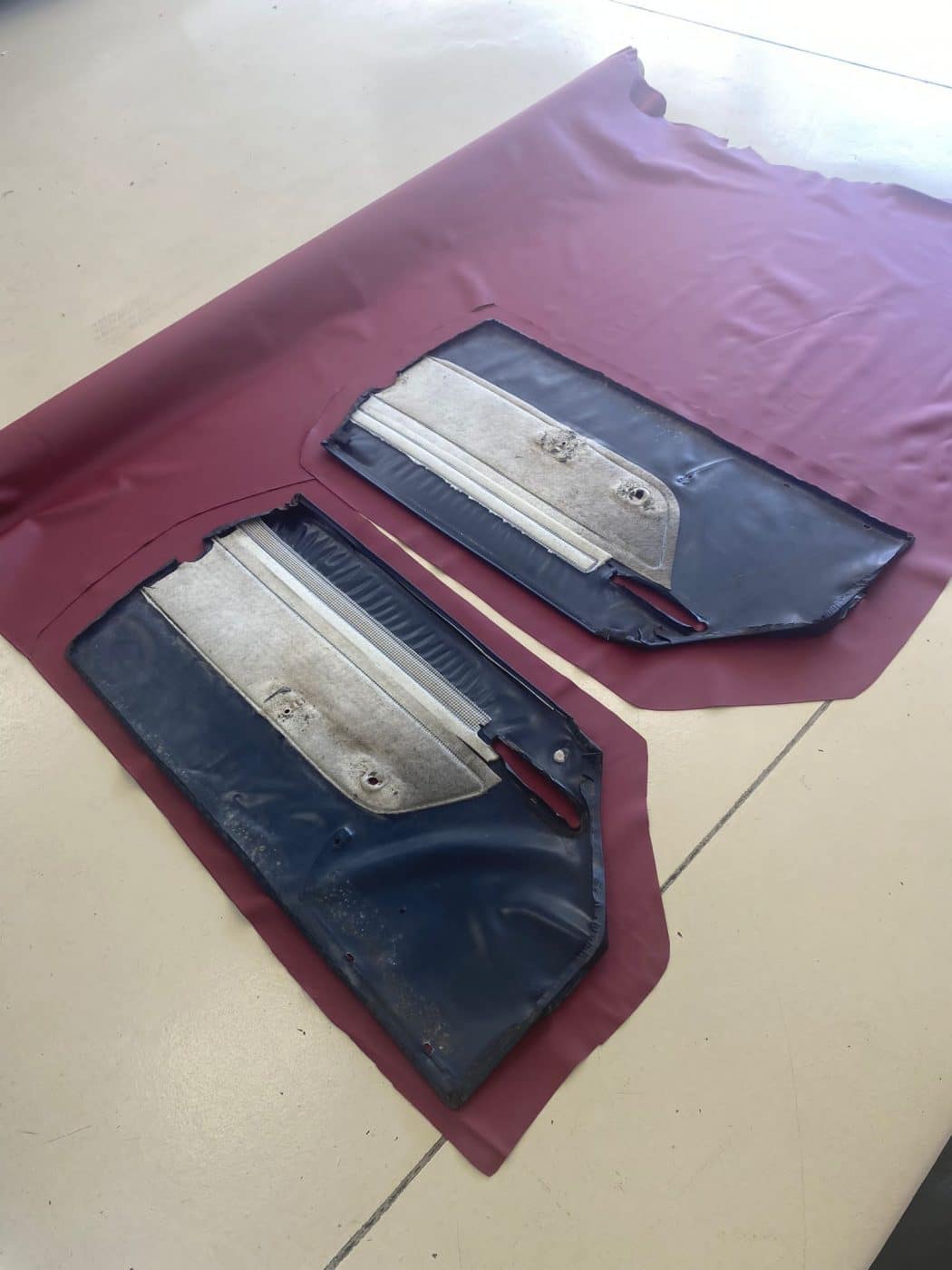 130921 Mercedes 500SL Door Panels and Door Pockets26 1