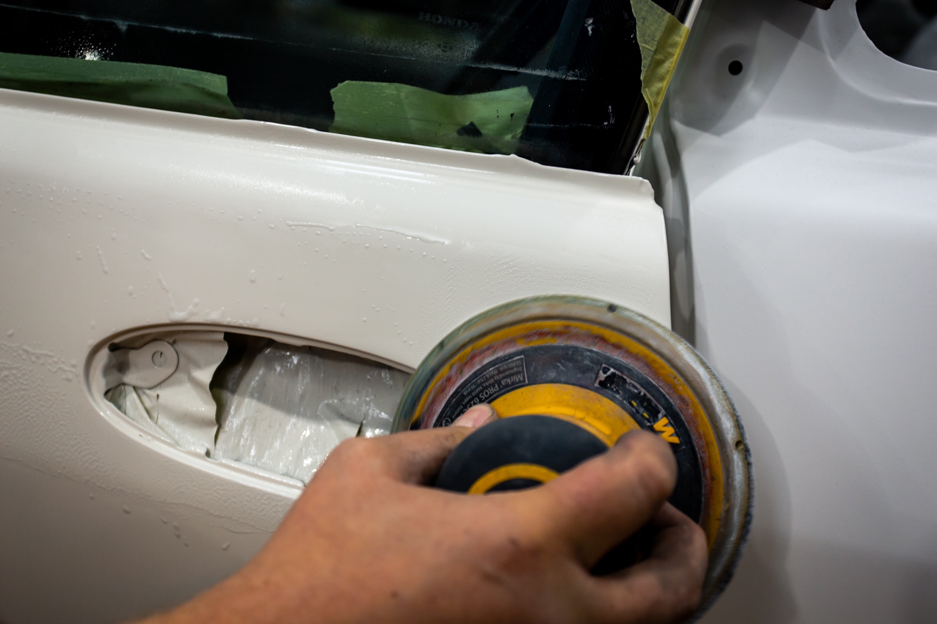 1998 Honda Integra Type R polishing paintwork 2 1