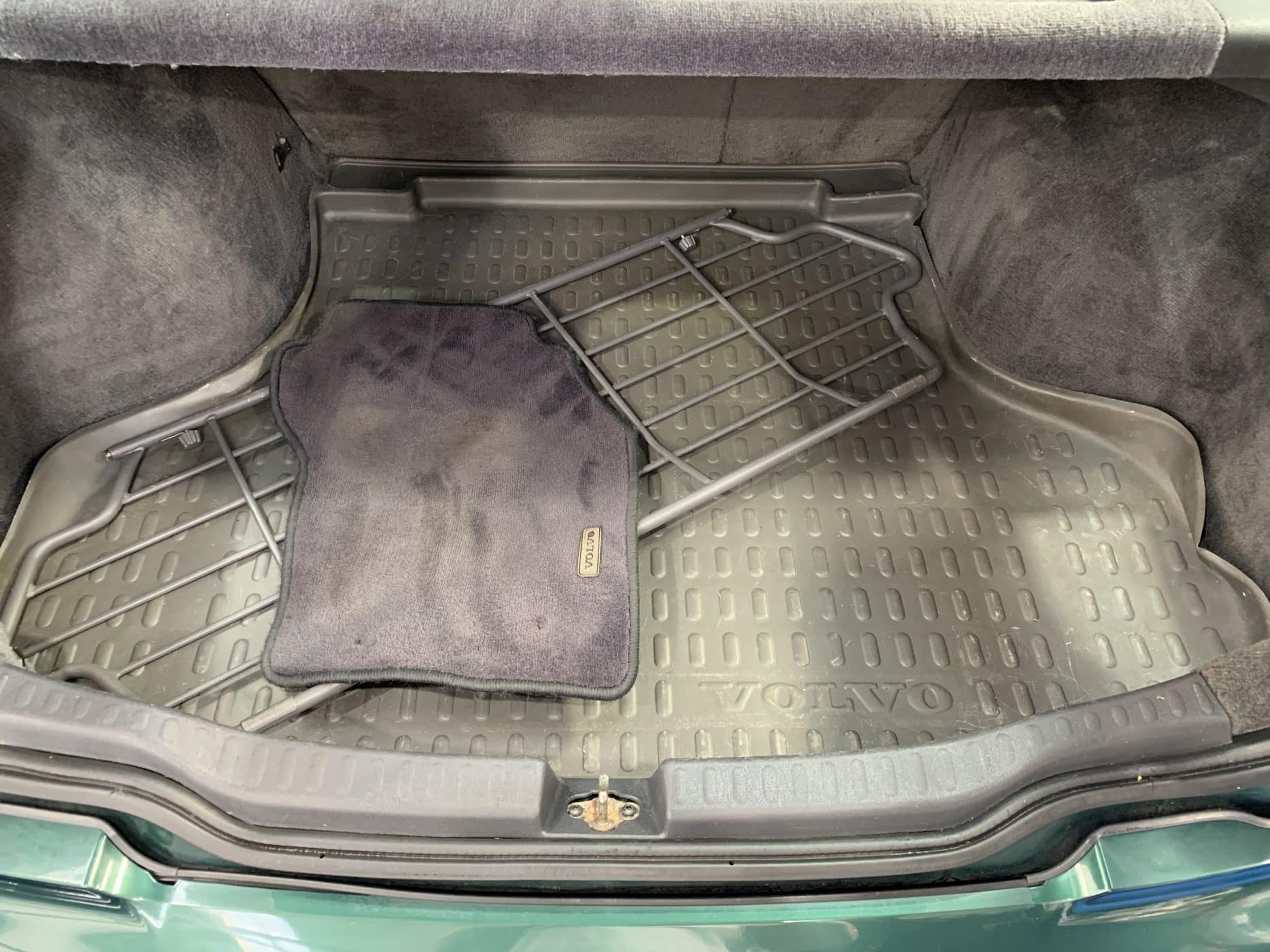 1998 Volvo V40 after a clean and now getting a service 1 1