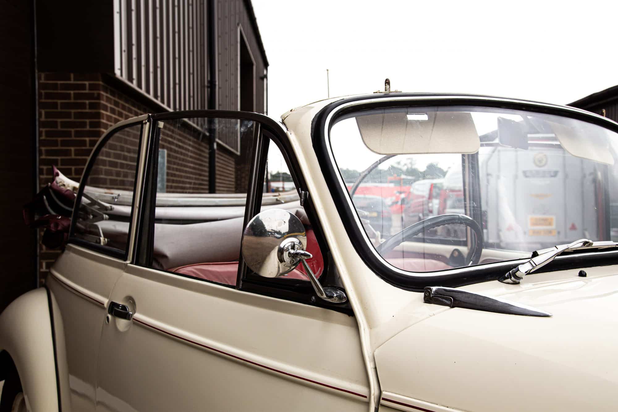 200921 1962 Morris Minor Convertible 13 1