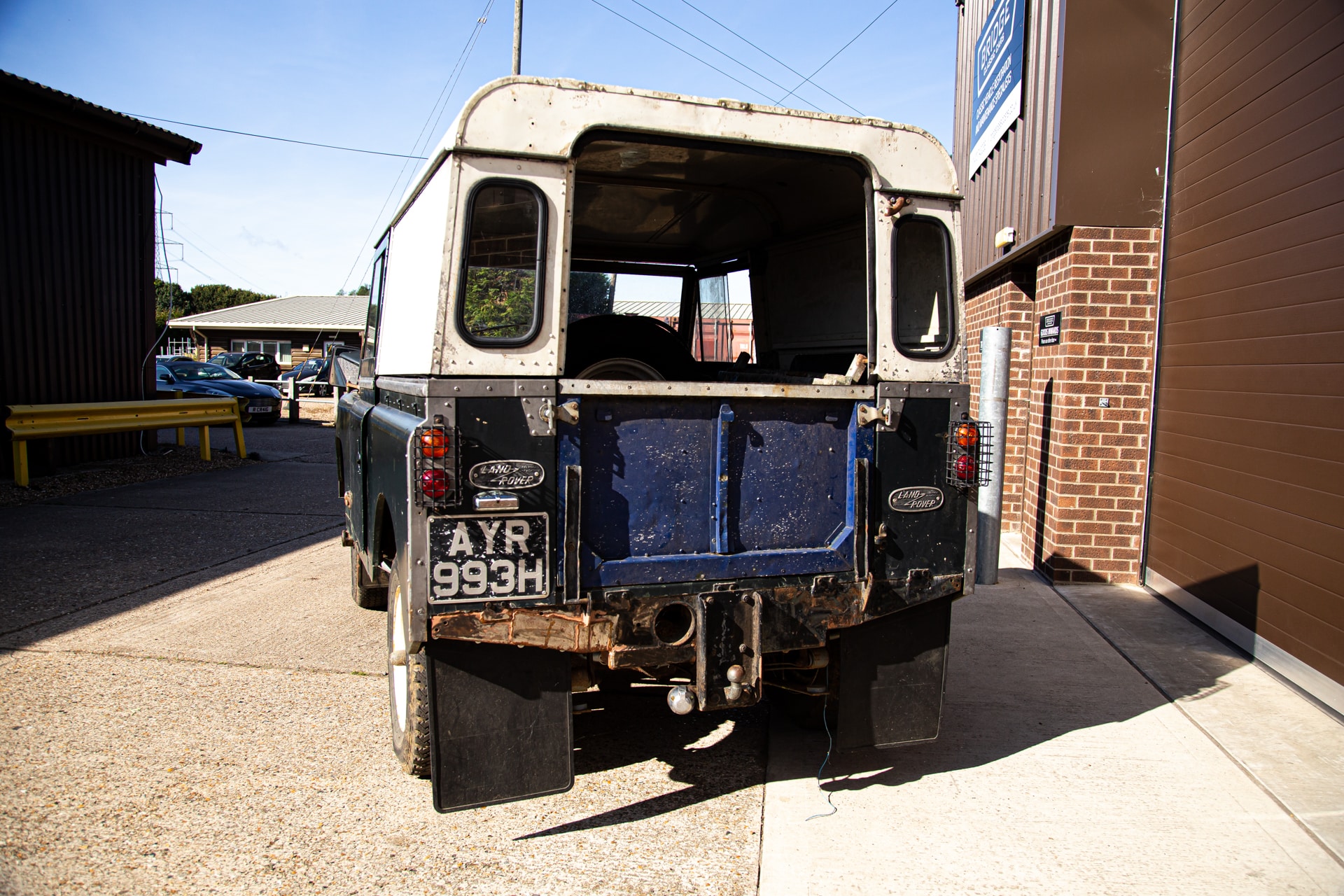 230921 1970 Land Rover Series III 4 1