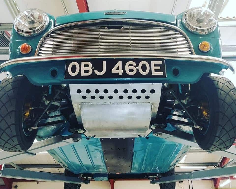 310821 Electric Classic Cars getting Mini ready for show 3 1