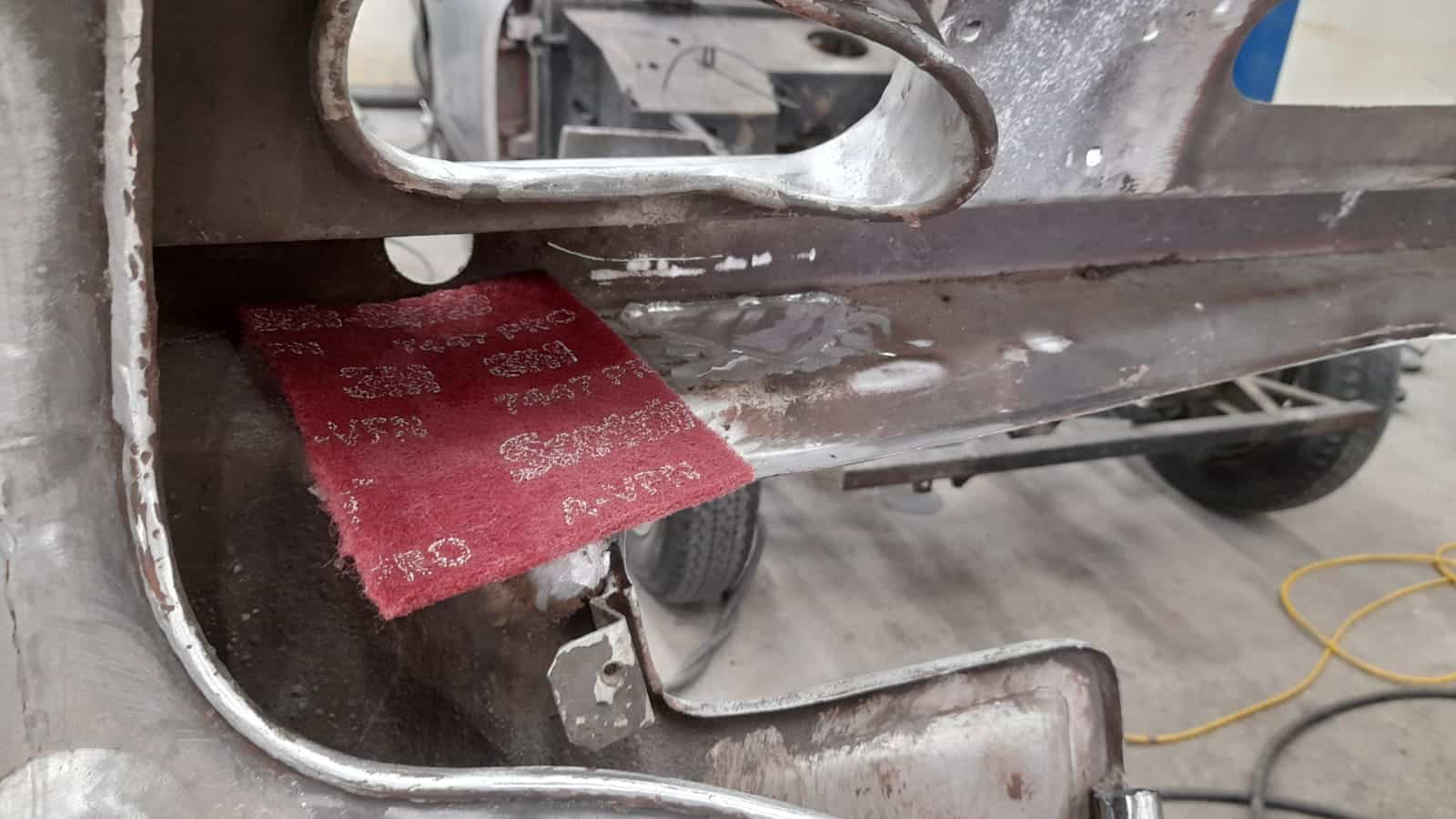 Aston Martin DB2 4 Bonnet red oxide removal continued 3 1