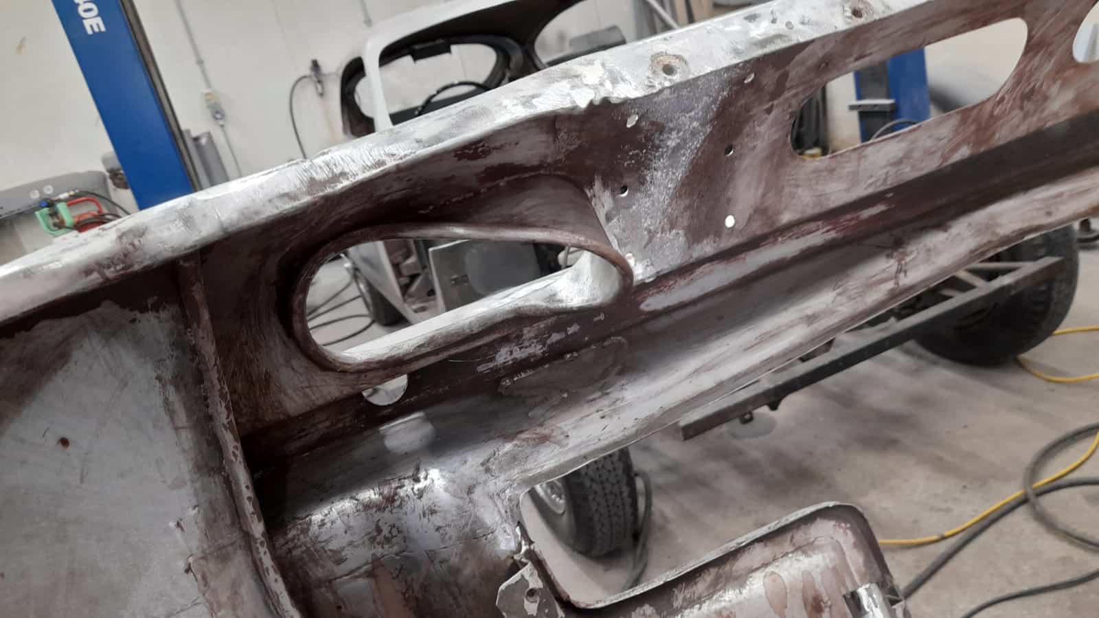Aston Martin DB2 4 Bonnet red oxide removal continued 7 1