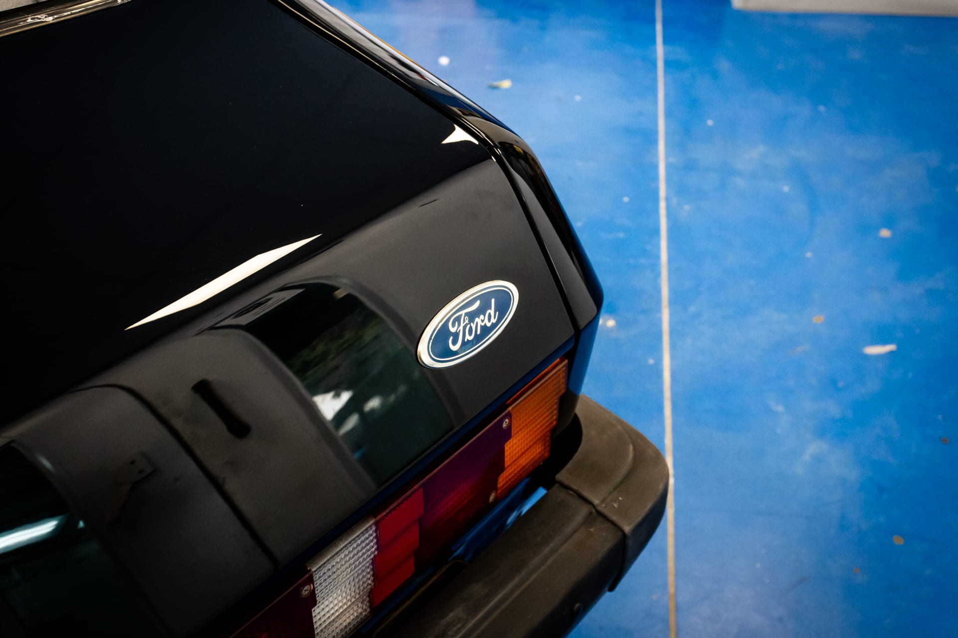Ford Capri leavs paint 05 1