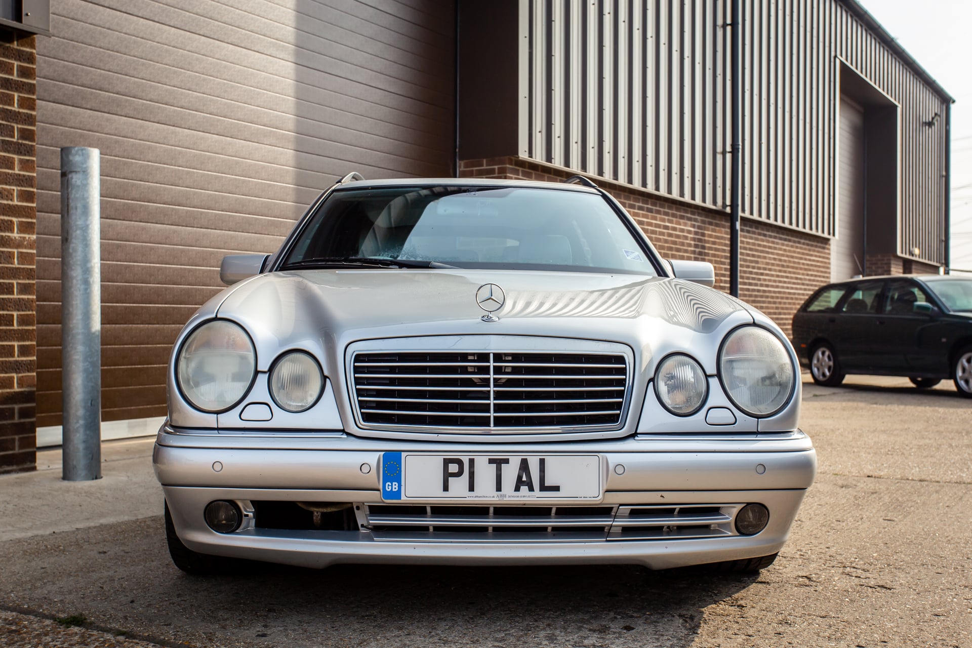 Mercedes E55 AMG 01 1