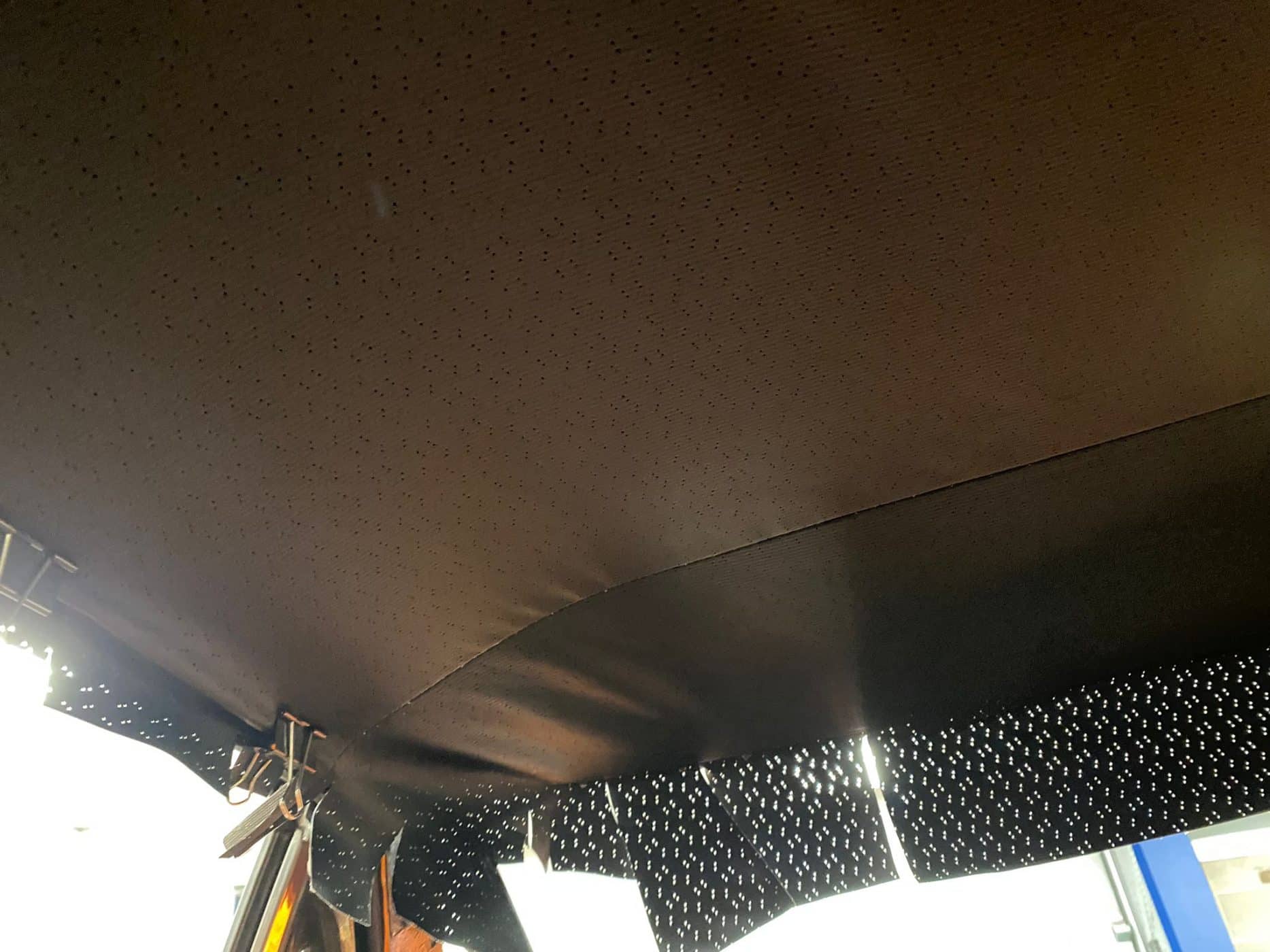061021 1970 Dodge Charger Headliner Install 4 1