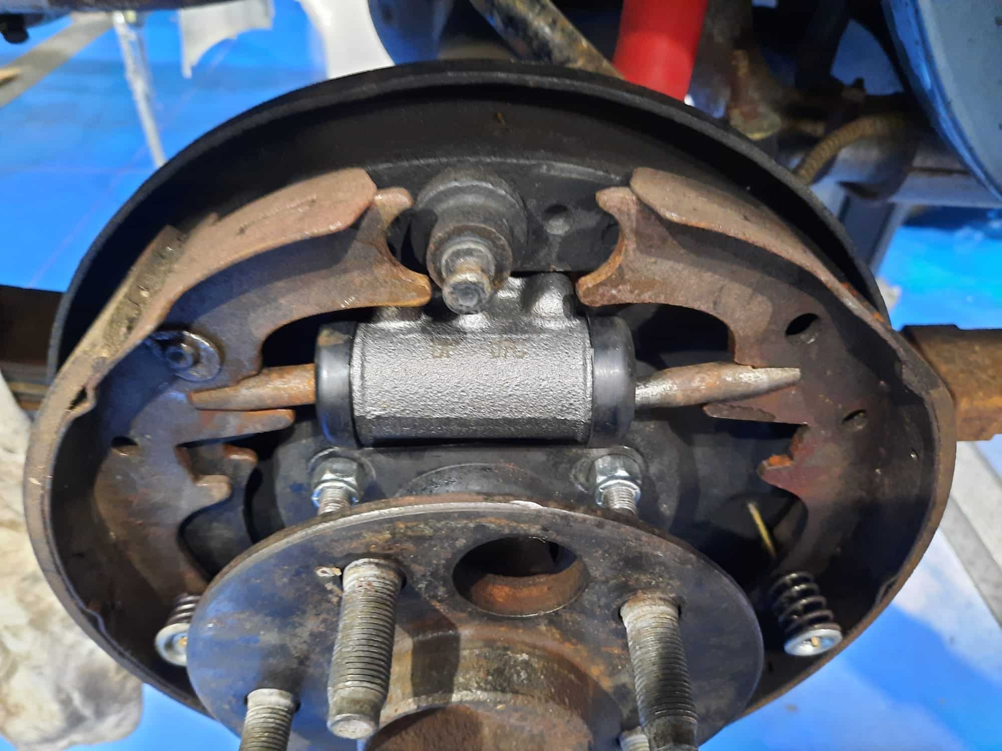111021 1967 Ford Mustang Rear Axle Seals Brake Cylinders 10 1