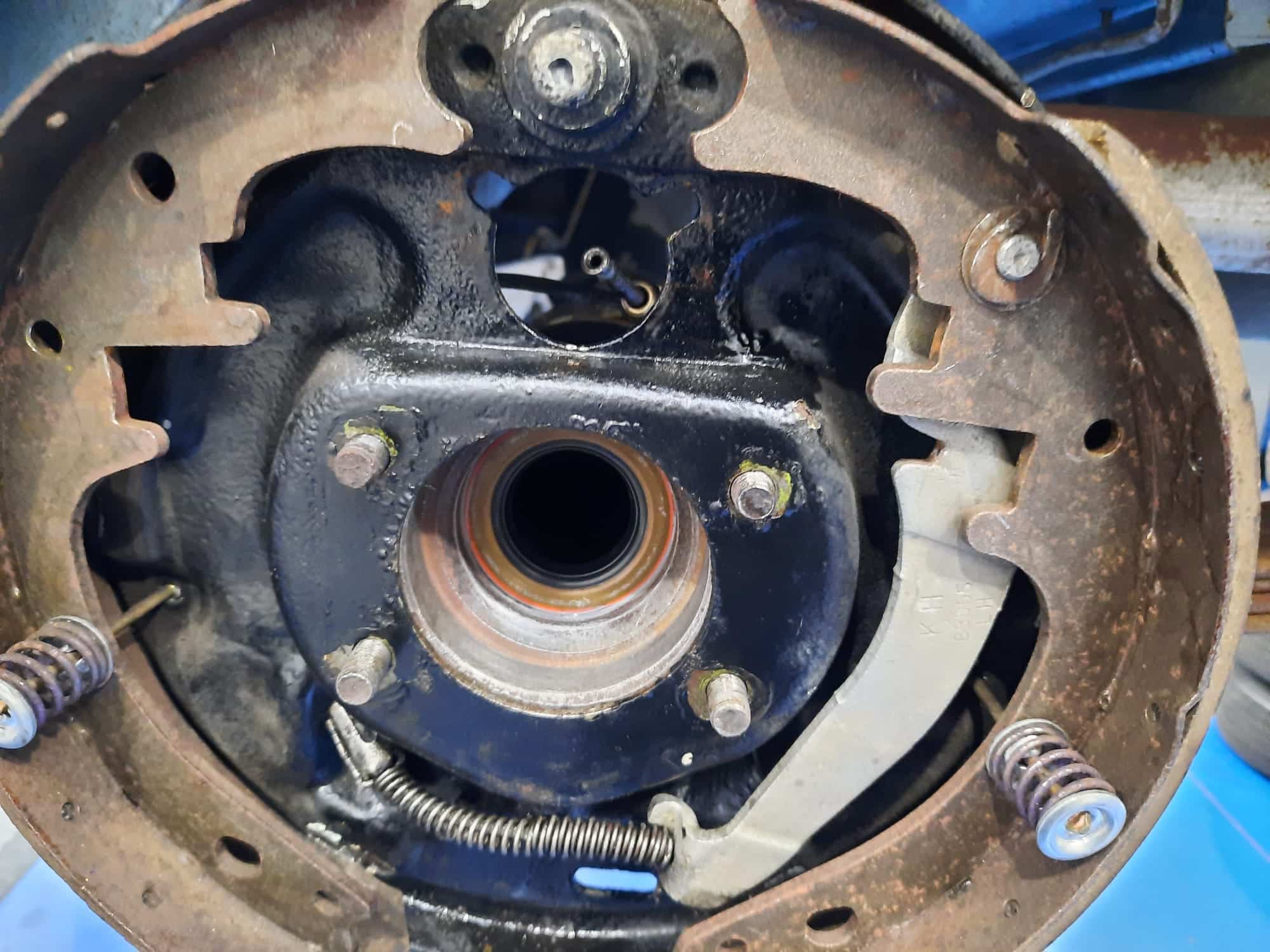 111021 1967 Ford Mustang Rear Axle Seals Brake Cylinders 6 1