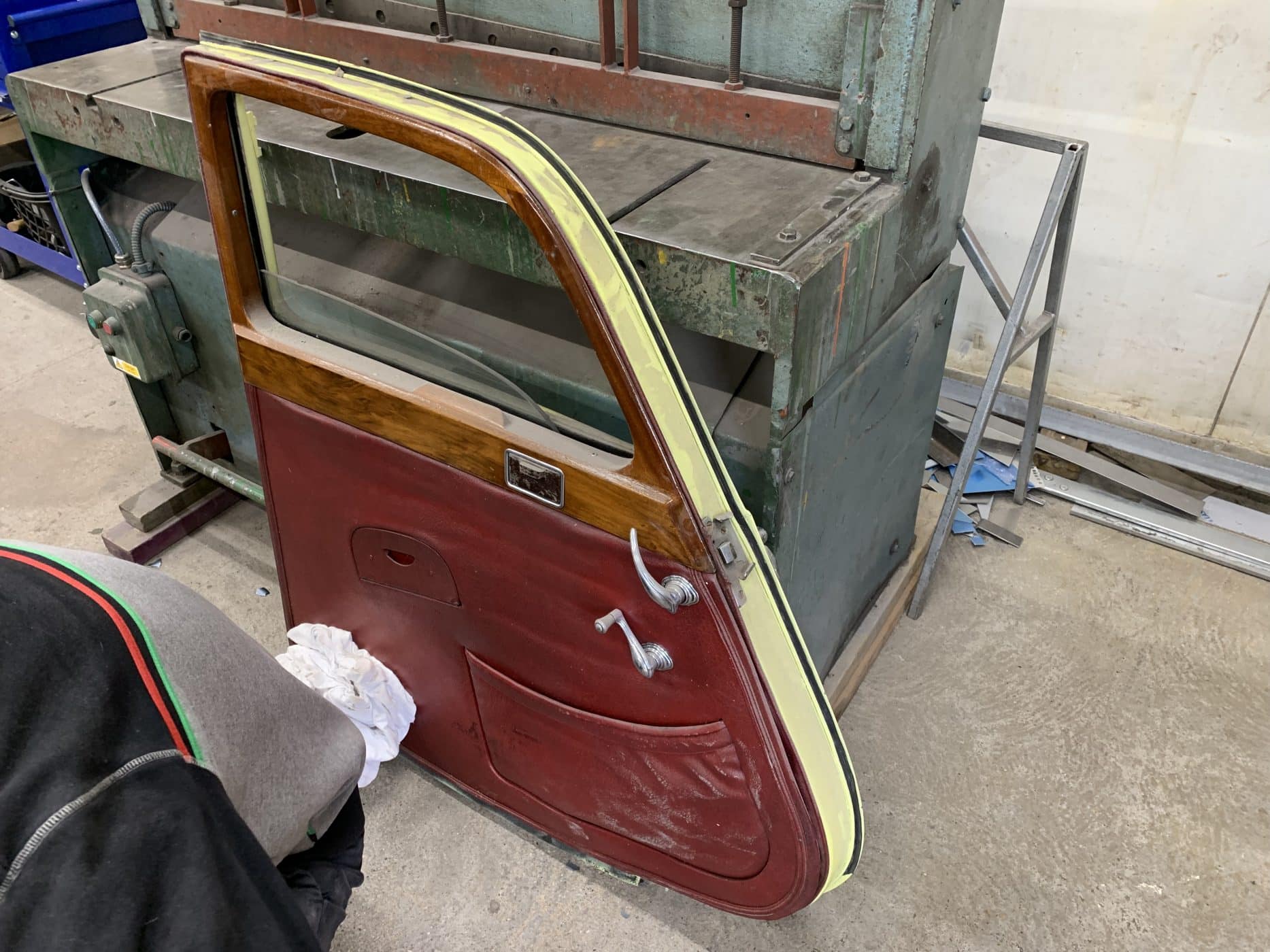 121021 Riley front doors off to Ashbocking Joirnery 3 1