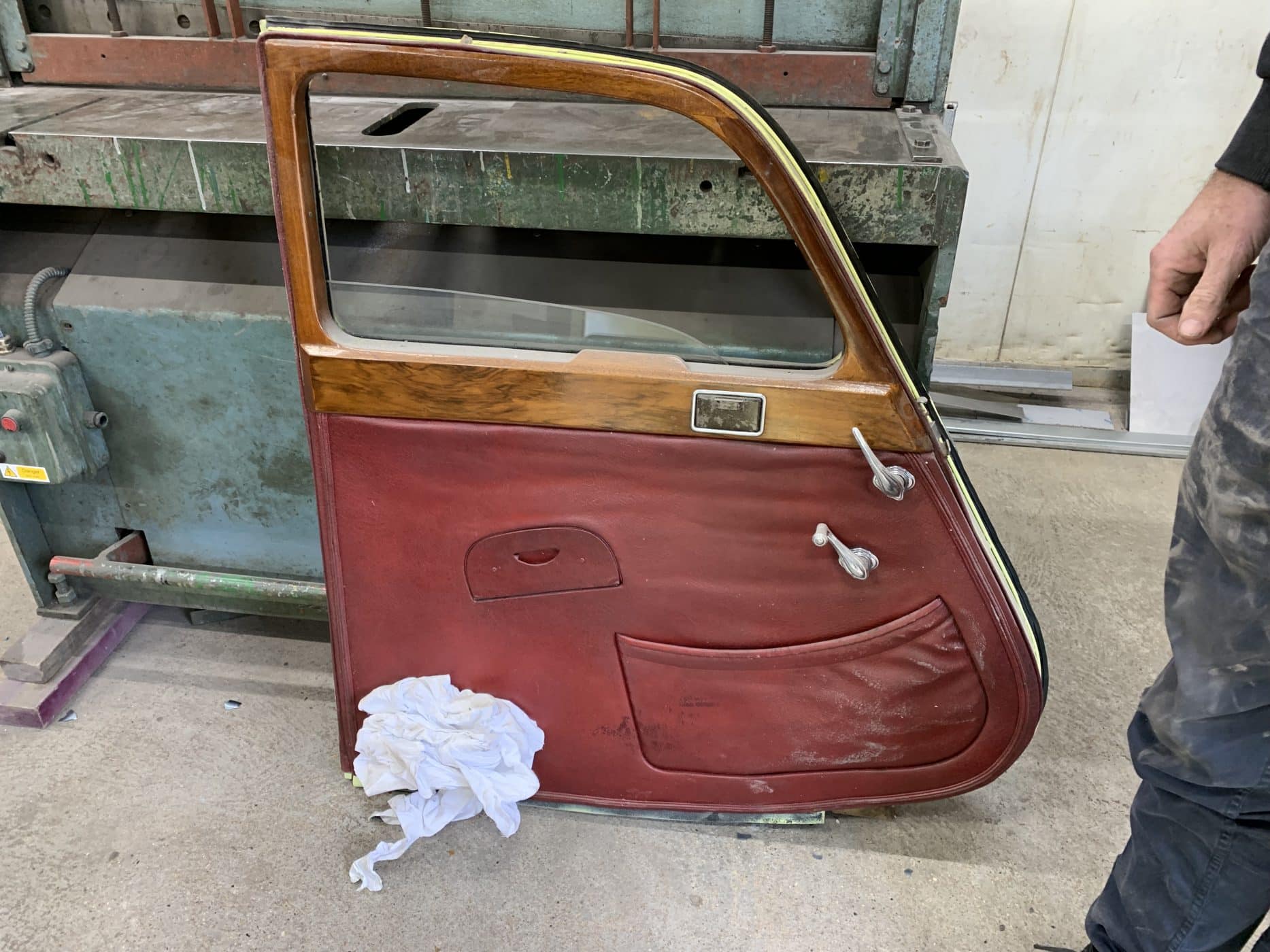 121021 Riley front doors off to Ashbocking Joirnery 4 1