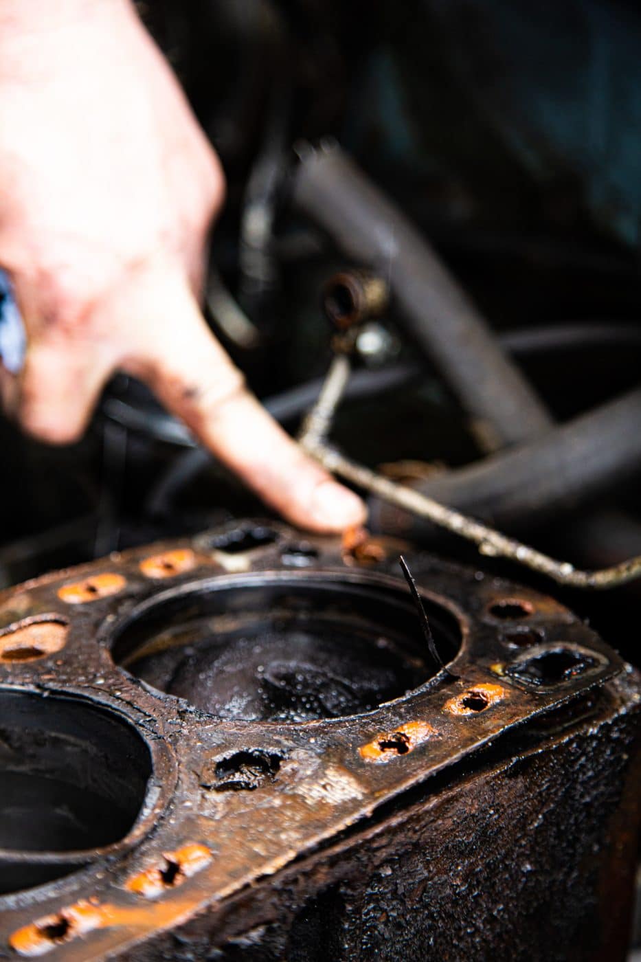121021 XJ6 Headgasket 3 1