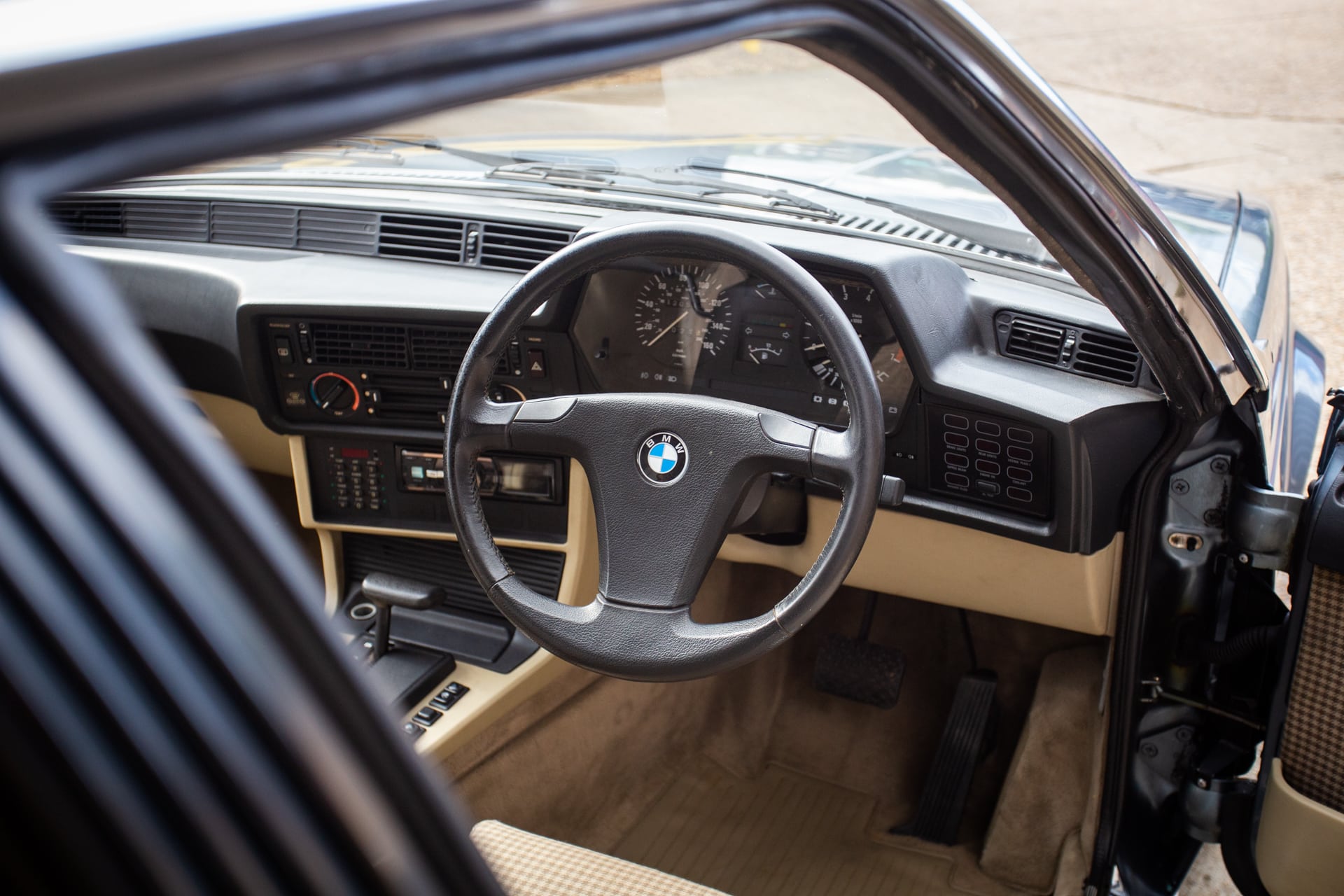 1984 BMW 635 CSI 02 1