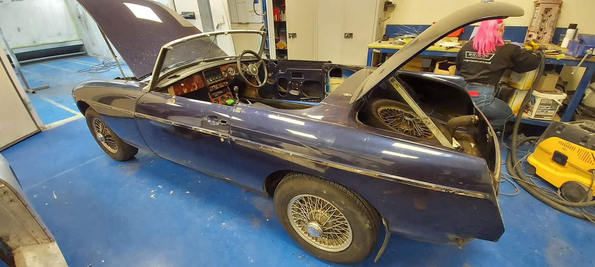 201021 1977 MGB Roadster Stripdown 29 1