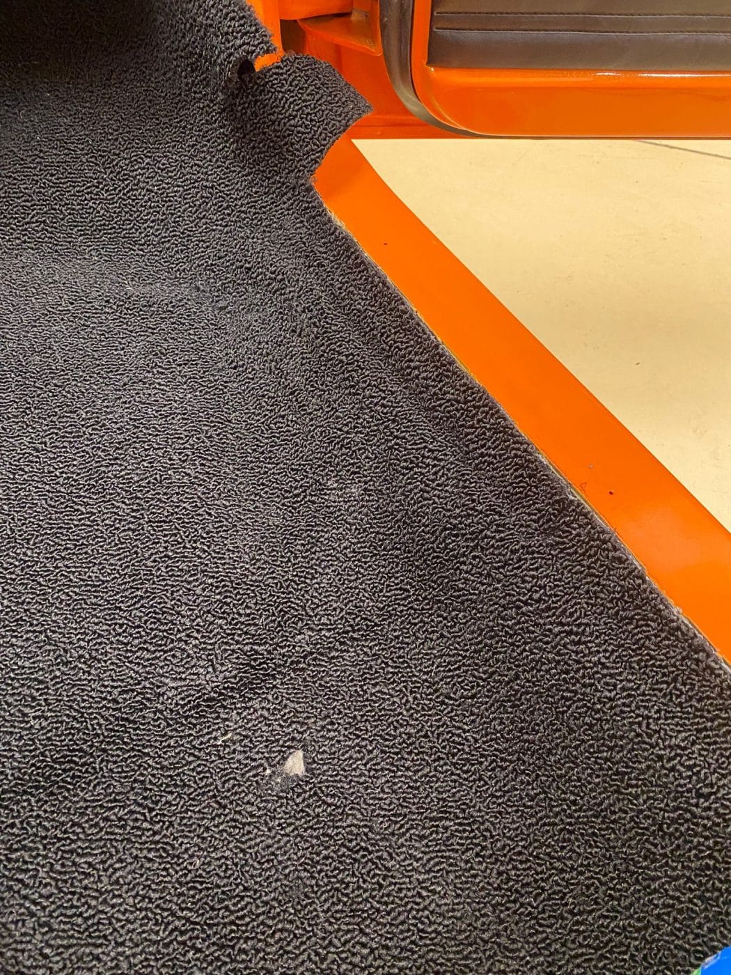 271021 1970 Dodge Charger Carpet Install 3 1