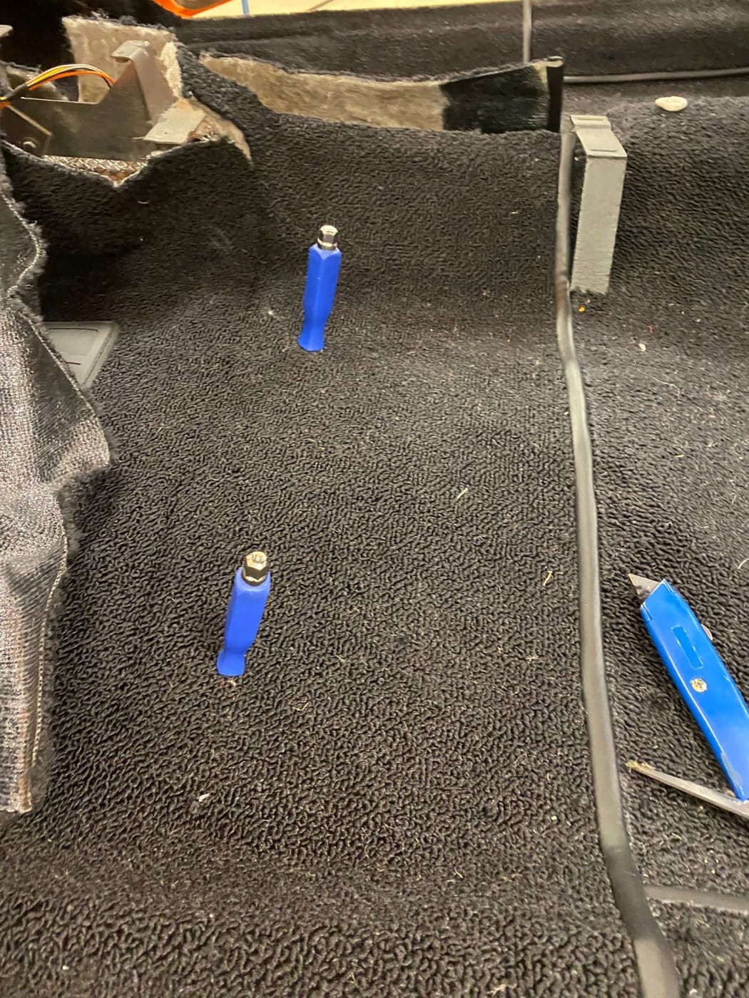 291021 1970 Dodge Charger Front Carpet In Place 2 1