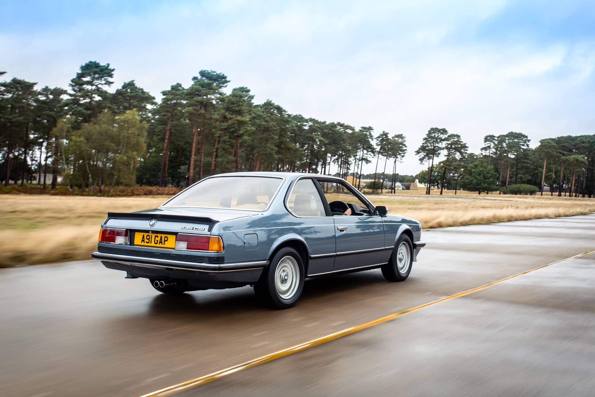 BMW 635 CSI in motion 4 1