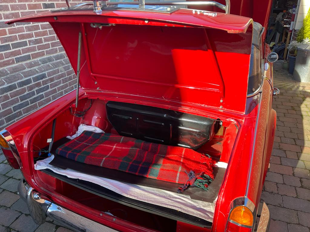 031121 1964 Triumph TR4 1 1