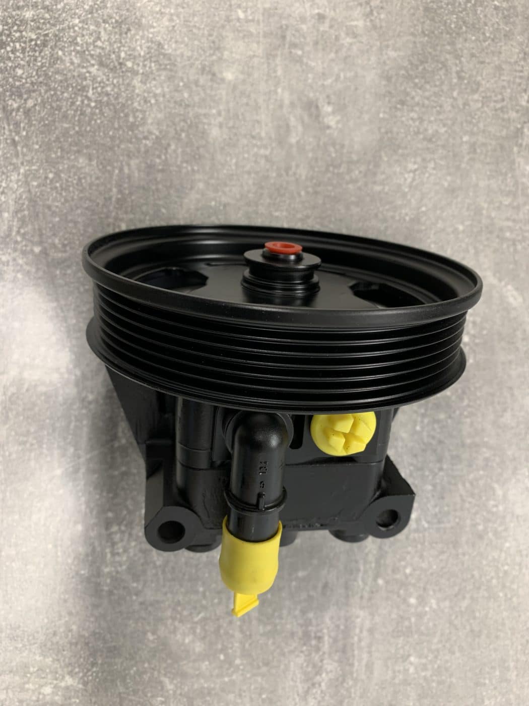 041121 Aston Martin DB9 refurbished power steering pump 2 1